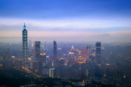 A City of Colors at Night. The Sky, a Dreamy and Romantic Canvas. Overlooking the city's dazzling landscape at dusk and night. Taipeiの写真素材