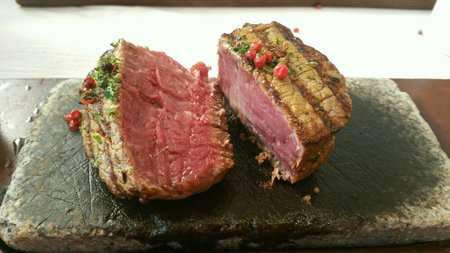 Steak on hot stoneの素材