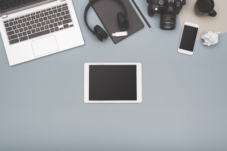 tablet pc office header mockupの写真素材