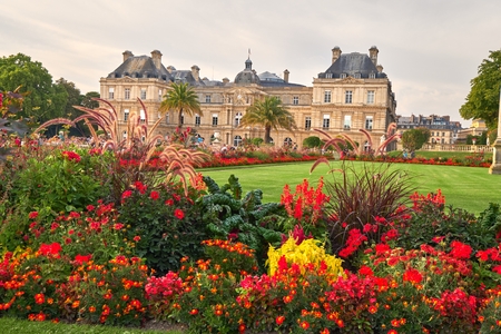 PARIS, FRANCE - AUGUST 24 2017 : Tourists Visiting Luxembourg Palace. The Palace has been the seat of the French Senate of the Fifth Republic, Paris, France,Europeのeditorial素材