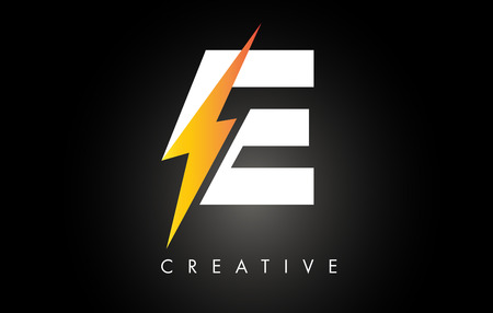 E Letter Logo Design With Lighting Thunder Bolt. Electric Bolt Letter Logo Vector Illustration.のイラスト素材