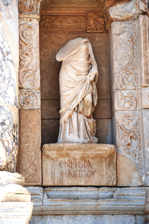 Statue in Ephesus, near Izmir, Turkeyの写真素材