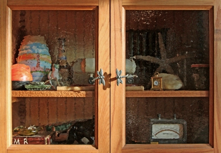 Rippled glass doors catch the morning sunlightの写真素材