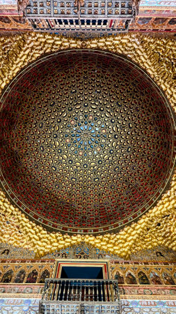 Alcazar Dome: Intricate Islamic Geometric Designの写真素材