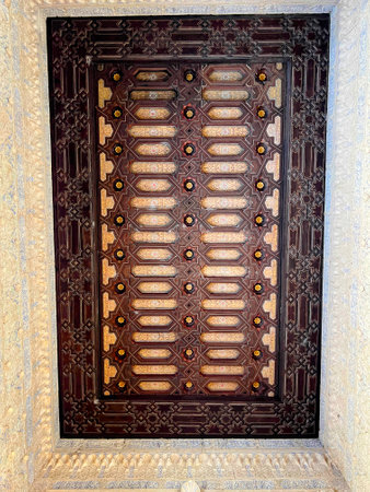 Alcazar Ceiling: Dark Wood Geometric Patternの写真素材