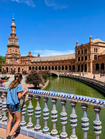 Plaza de Espana: Girl Gazing at Canalの写真素材