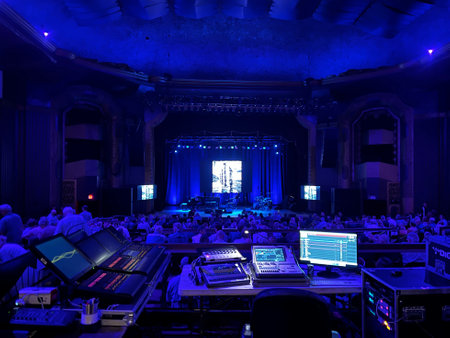 Music Theatre Awaits Concert Crowdの写真素材