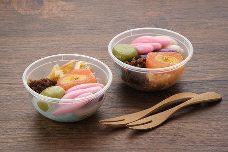 Jajan Pasar, mix of traditional Indonesian cakesの写真素材