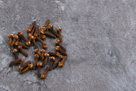 Dried cloves or cengkeh, dried herbs