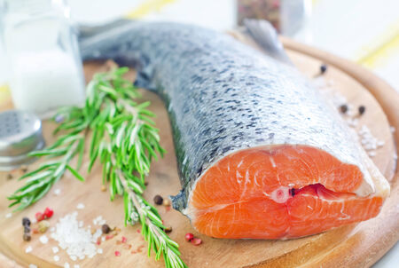 raw salmonの写真素材