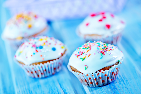 cup cakes on the tableの写真素材