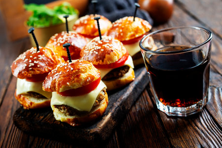 mini hamburgers sliders, mini burgers on boardの写真素材