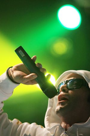 Ewan Macfarlane of Apollo 440 performs within the framework of the DJUICE MUSIC DRIVE festival final concert in Kyiv October 18, 2007. Ukraineのeditorial素材