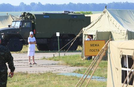 VINNYTSYA, UKRAINE - JUNE 10, 2008:  military mobile hospital during a medical military trainings on June 10, 2008 in Vinnytsya, Ukraineのeditorial素材