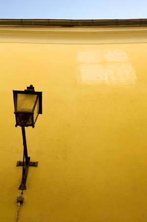 Reflection of a window on a yellow wallの写真素材