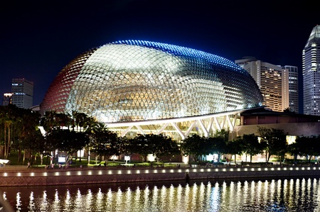 Singapore, May 02, 2011: Esplanade Theatres on the Bay on May 02, 2011 in Singapore. Esplanade theater is a modern building for musical,art gallery and concert. のeditorial素材