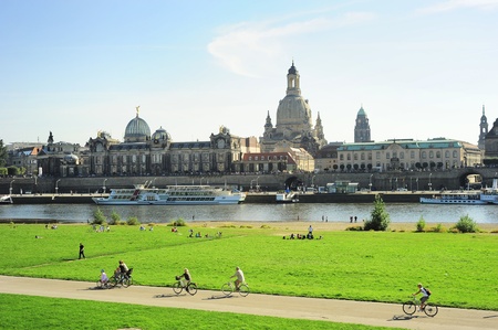 Dresen, Germany - Septamber 16, 2012: Sunshine Sunday  in Dresden. Dresden with population 523, 058  is one of Germany's 16 political centres and the capital of Saxonyのeditorial素材