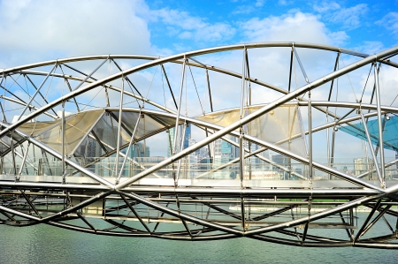 The Helix Bridge , previously known as the Double Helix Bridge , is a pedestrian bridge linking Marina Centre with Marina South in the Marina Bay area in Singapore のeditorial素材