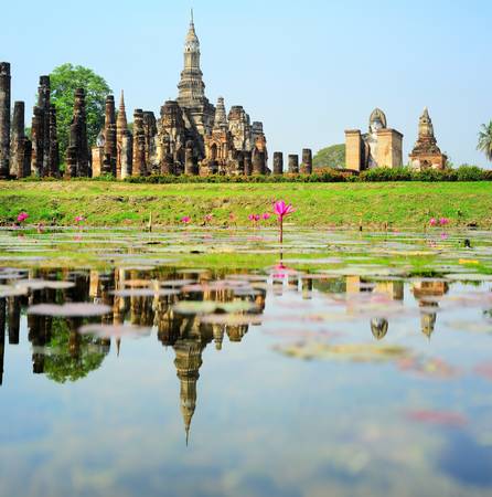 Wat Traphang Thong with reflection in the pond. Sukhothaiの写真素材
