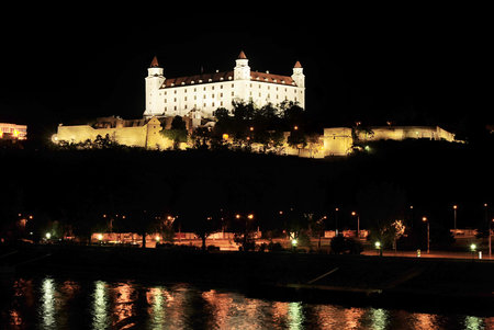 Bratislava Castle with reflection in Danube river, Slovakiaのeditorial素材
