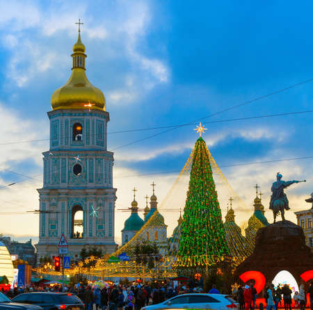 KYIV, UKRAINE - DECEMBER 25, 2020: People at Sophia square with Christmas and New Year tree. Main New Year tree of Ukraineのeditorial素材