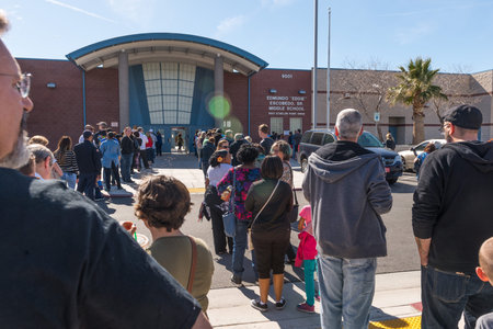 LAS VEGAS, NV - FEBRUARY 20, 2016: Democratic caucus polls open for voting between Hillary and Bernieのeditorial素材