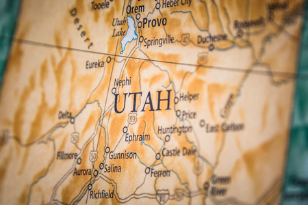 Closeup Selective Focus Of Utah State On A Geographical And Political State Map Of The USA.のeditorial素材