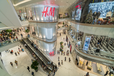 BANGKOK, THAILAND - NOVEMBER 2018 : IconSiam department store which have many shopping store and H&M on November 11, 2018 at bangkok, Thailand. Iconsiam already open November 9, 2018のeditorial素材
