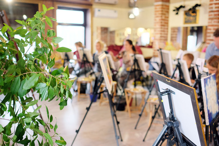 Studio paintingのeditorial素材