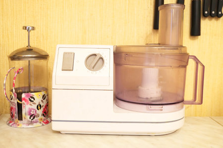 Food processor, kitchen equipment