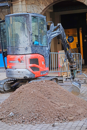 HELSINKI, FINLAND - april, 4, 2016: digger works in Helsinki, Finland.のeditorial素材