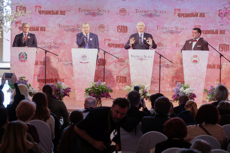 Moscow, Russia - May, 23, 2016: ambassador of Italy in Russia Cesare Maria Ragaglini, businessman Mikhail Kusnirovich,  director of the La Scala Aleksander Pereira and Vladimir Urin, director of the Moscow Bolshoy Theatre on the press conference devoted tのeditorial素材