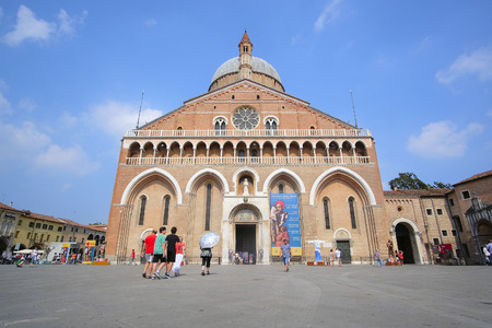 PADUA, ITALY - July, 9, 2016: Basilica of Saint Anthony in Padua, Italyのeditorial素材