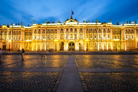 Sankt-Peterburg, Russia - August, 19, 2017: The building of Hermitage and Winter palace in Sankt-peterburgのeditorial素材