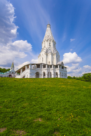 Church of the Ascension in Kolomenskoye Park in Moscow at springのeditorial素材