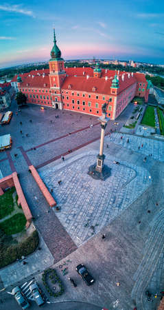 Beautiful panoramic aerial drone view on Warsaw Old town (Stare Miasto) - the oldest district of Warsaw (13th century), Royal Castle, square and the Column of Sigismund III Vasa at sunset, Polandのeditorial素材