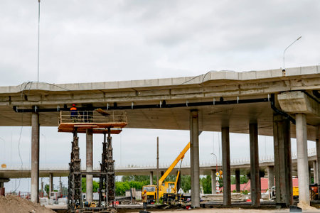 Fragments of the ring bridge under construction