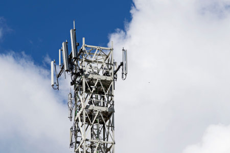 Communications tower