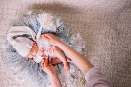 Mom putting baby to sleepの写真素材