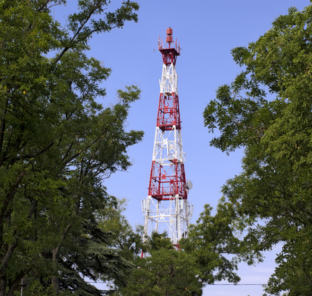 A mast of framed blue sky.の写真素材