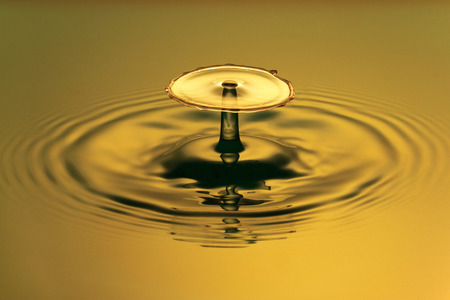 High speed recording a drop of waterの写真素材