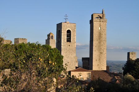 San Gimignano is a small walled medieval hill town in the province of Siena, Tuscany, north-central Italy.の写真素材