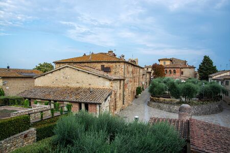 Monteriggioni is a medieval walled town, located on a natural hillock, built by the Sienese in 1214â19 as a front line in their wars against Florence.のeditorial素材
