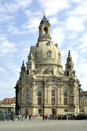 Tourists at the Church of Our Lady on the New Market of Dresden - Germany.のeditorial素材