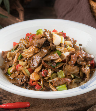 stir-fried beef with chili and chilli in a bowlの写真素材
