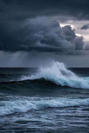 Stormy sea with stormy sky and dark stormy clouds.の素材