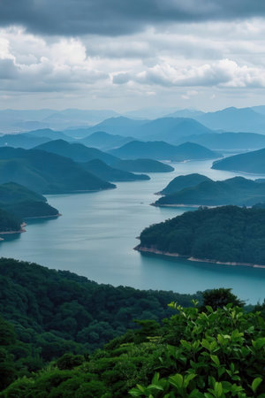 Hangzhou Qiandao Lake scenery view from the viewing platformの素材