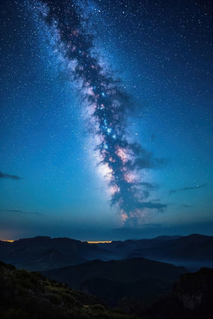 Milky Way over the mountains at night, Crete, Greeceの素材