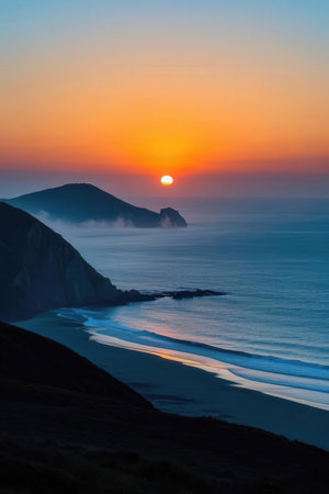 Sunset over the Pacific Ocean in California, United States of Americaの素材