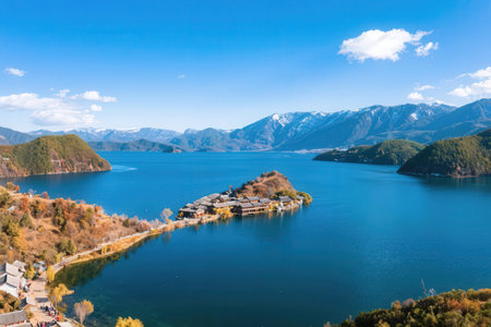Lake Wakatipu in Queenstown, New Zealand. Lake Wakatipu is the largest freshwater lake in the world.の素材